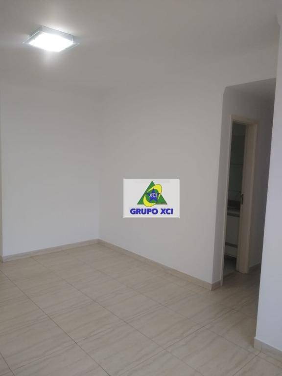 Apartamento à venda com 3 quartos, 62m² - Foto 8