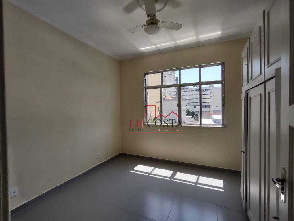 Apartamento à venda com 2 quartos, 70m² - Foto 8