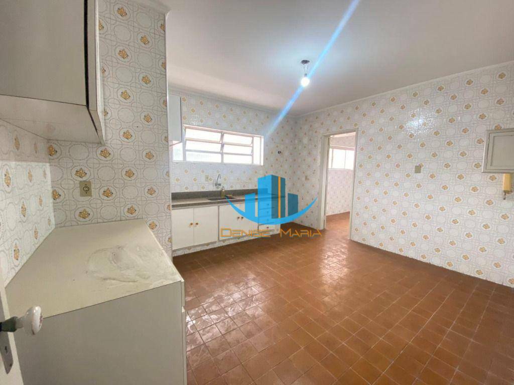 Apartamento à venda com 3 quartos, 140m² - Foto 18