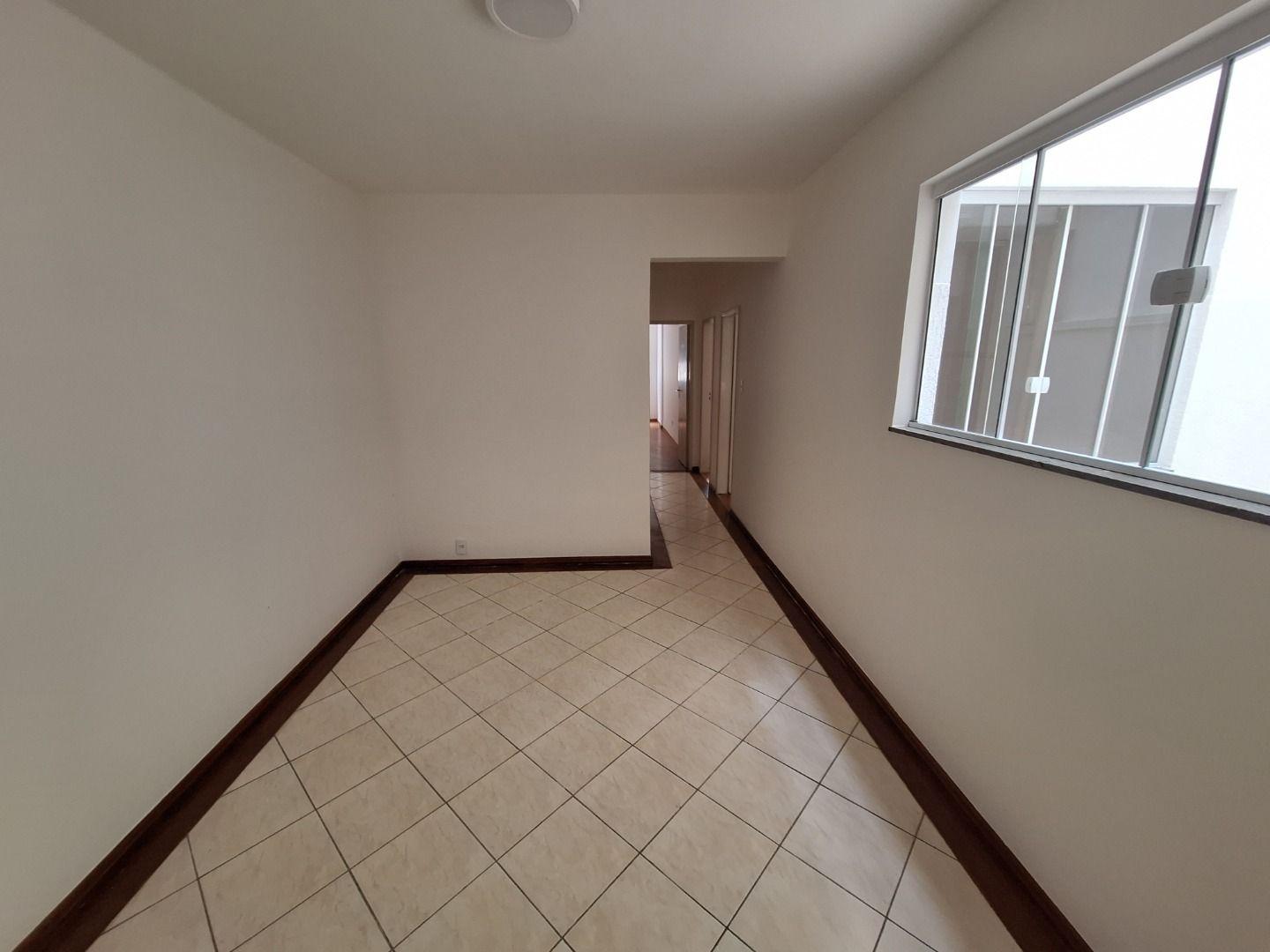 Apartamento à venda com 3 quartos, 110m² - Foto 3