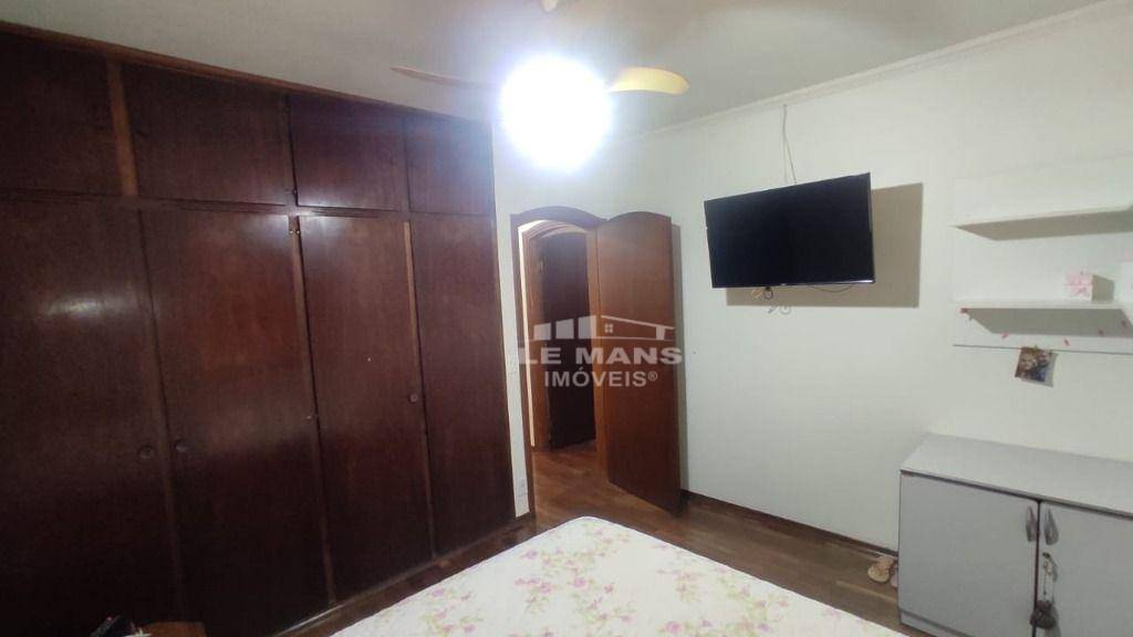 Casa à venda com 4 quartos, 196m² - Foto 19