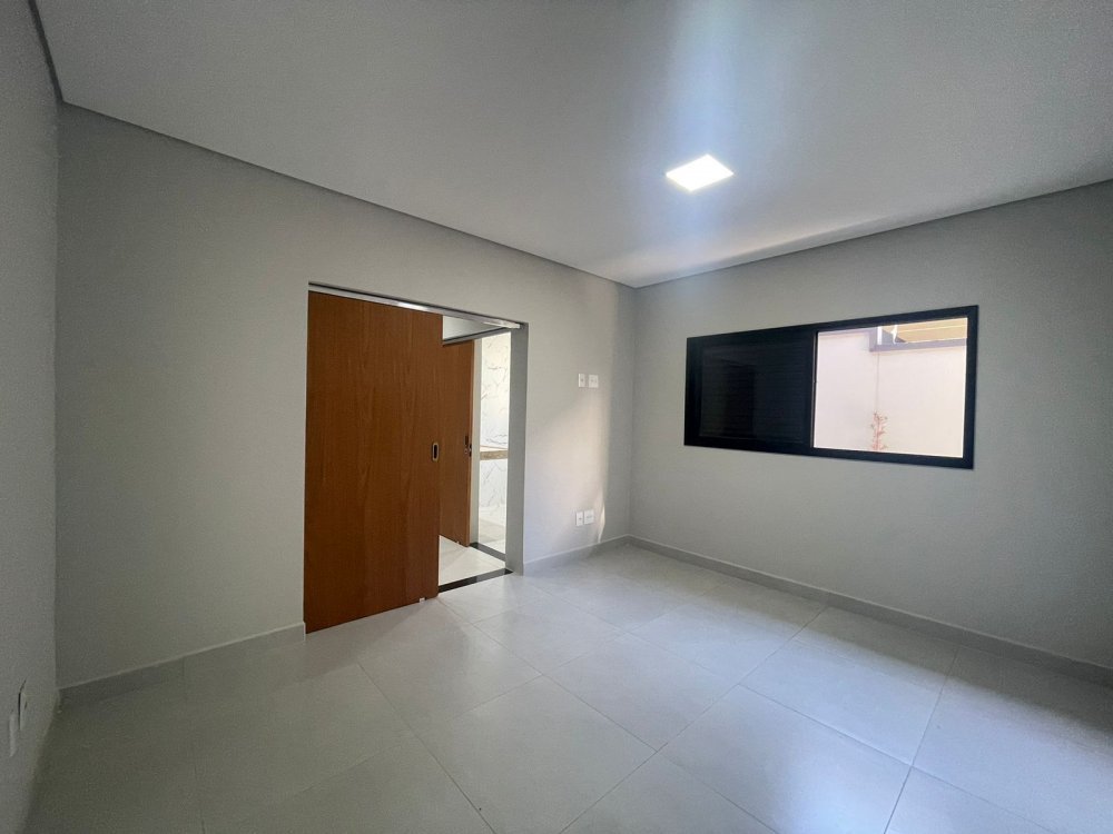 Casa à venda com 2 quartos, 180m² - Foto 5