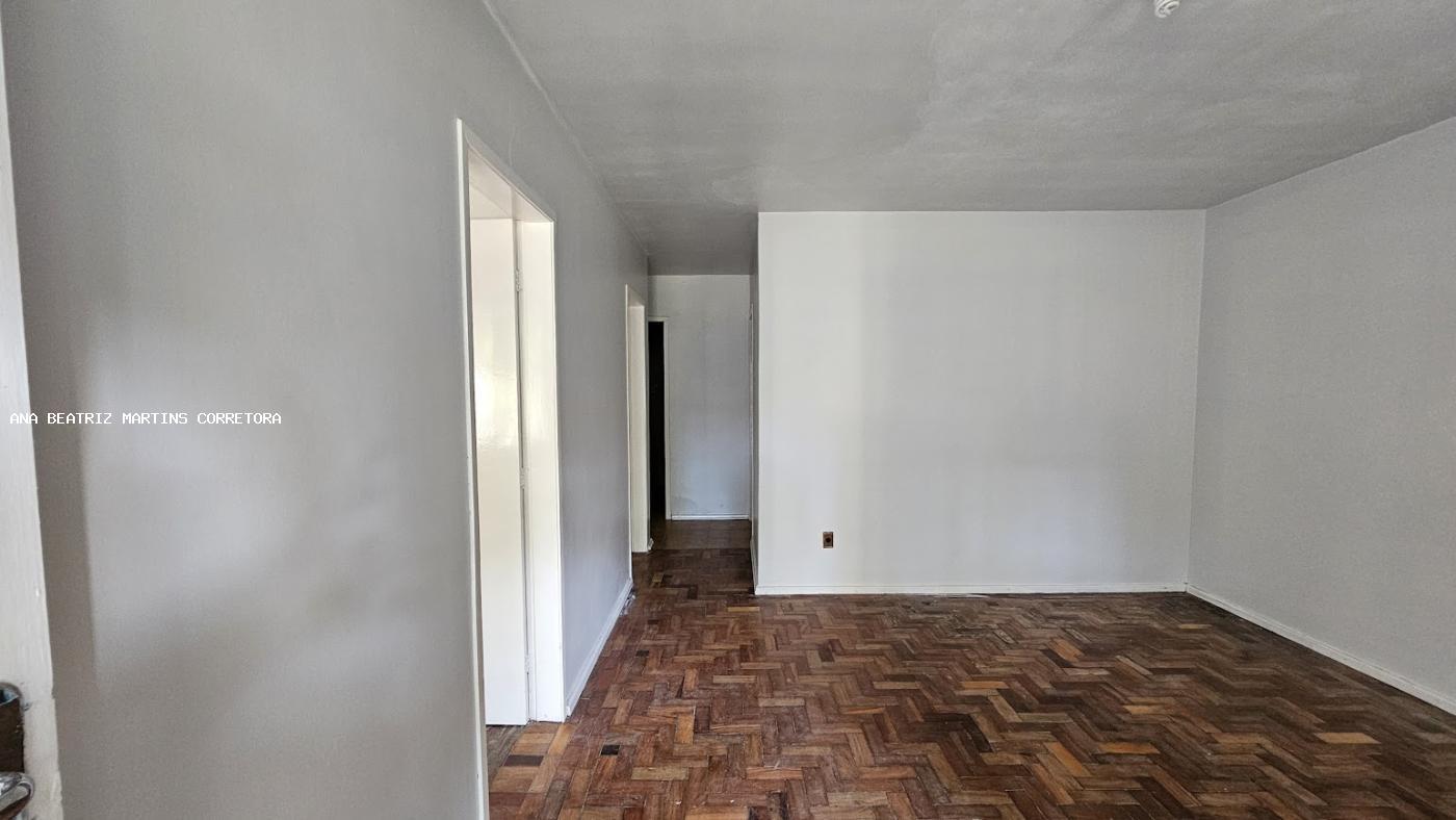 Casa à venda com 2 quartos, 250m² - Foto 6