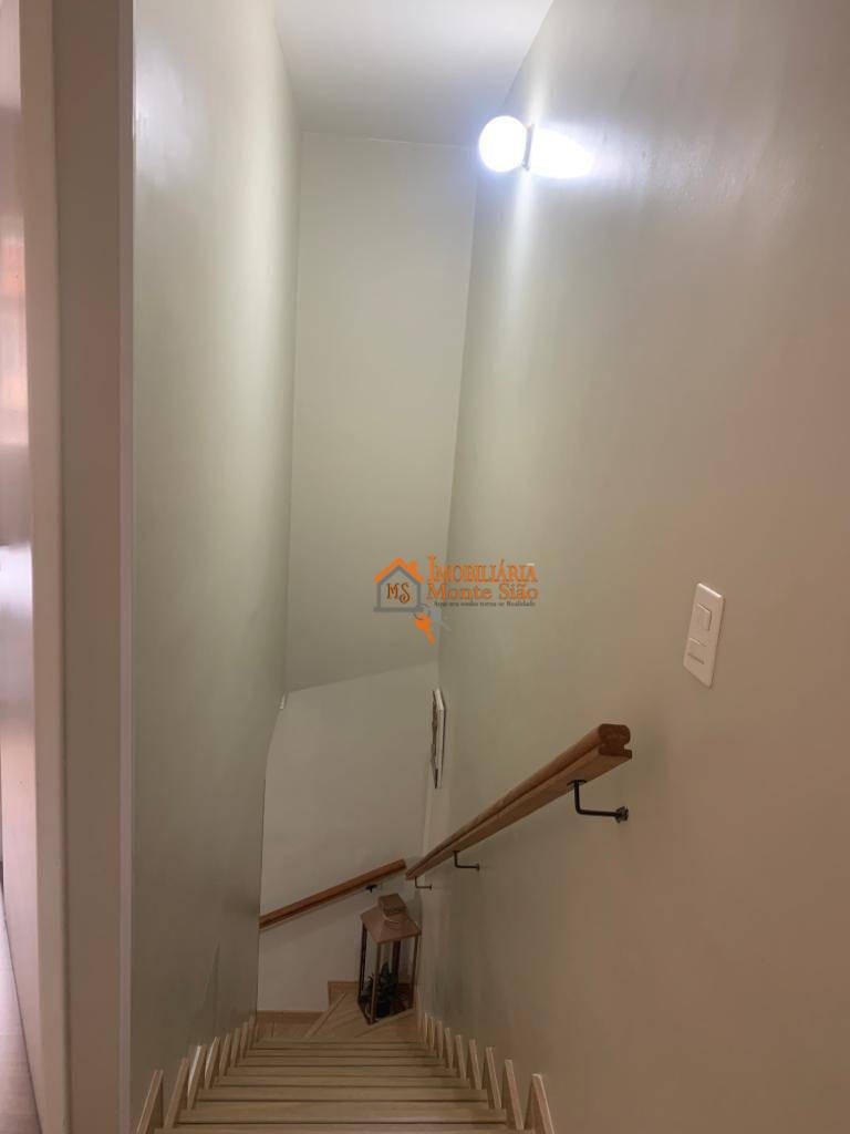 Sobrado à venda com 2 quartos, 60M2 - Foto 12