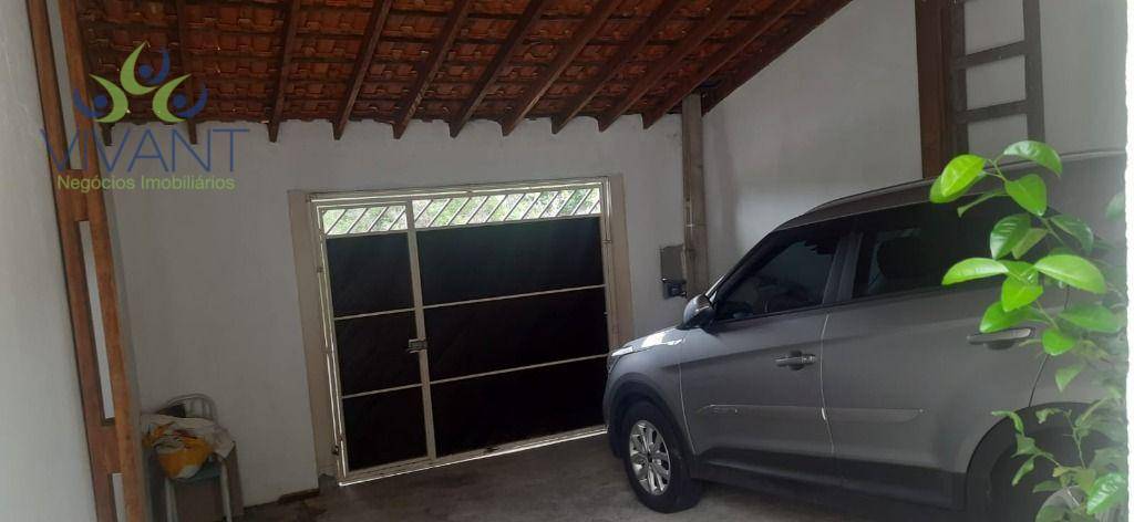 Casa à venda com 2 quartos, 90m² - Foto 2