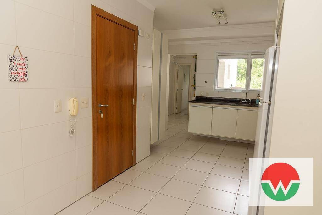 Apartamento à venda com 3 quartos, 203m² - Foto 28