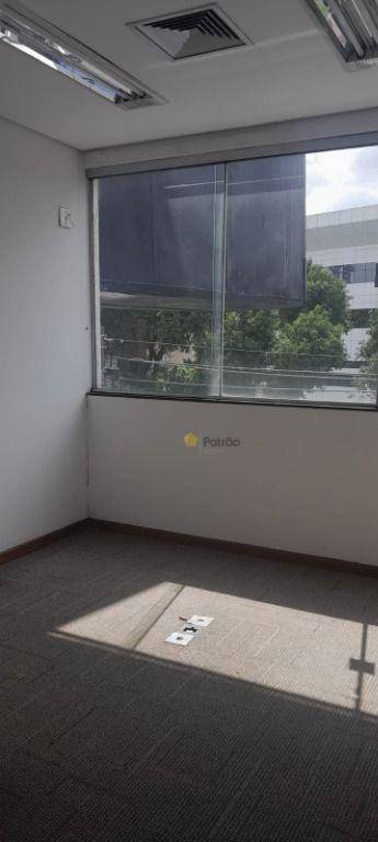 Prédio Inteiro para alugar, 1100m² - Foto 31