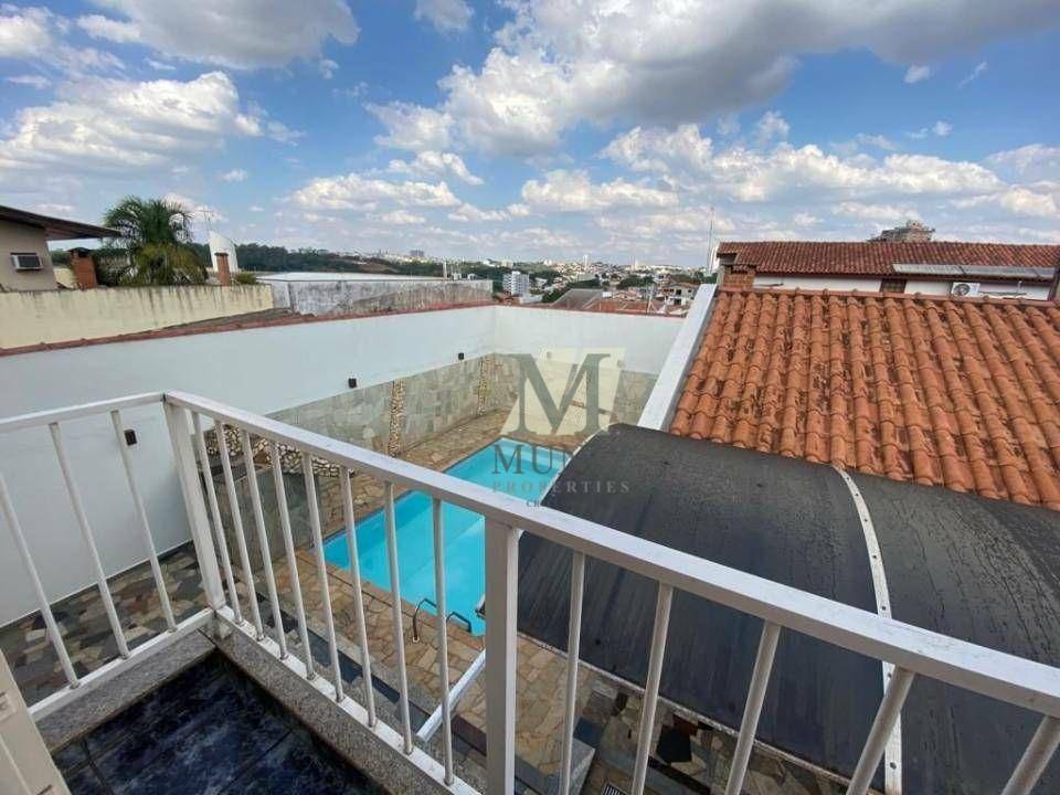 Casa à venda com 3 quartos, 274m² - Foto 7