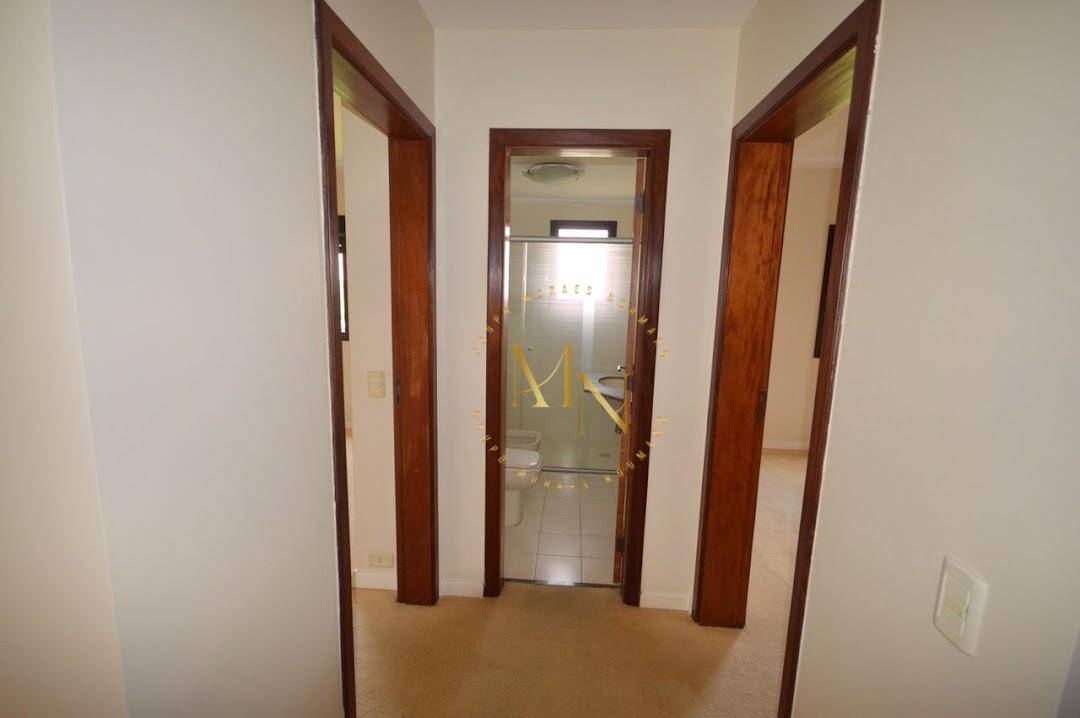 Apartamento à venda com 4 quartos, 196m² - Foto 14