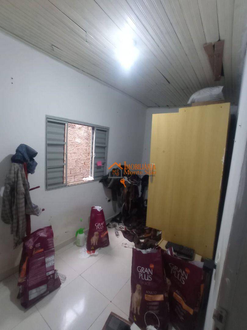 Casa à venda com 3 quartos, 240M2 - Foto 10