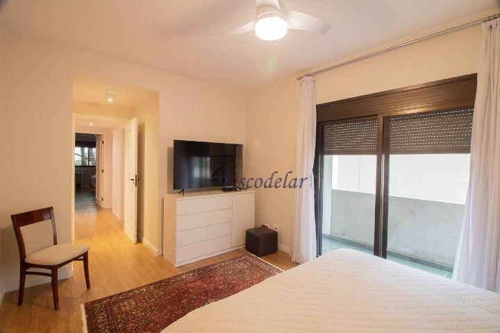 Apartamento à venda com 4 quartos, 193m² - Foto 18