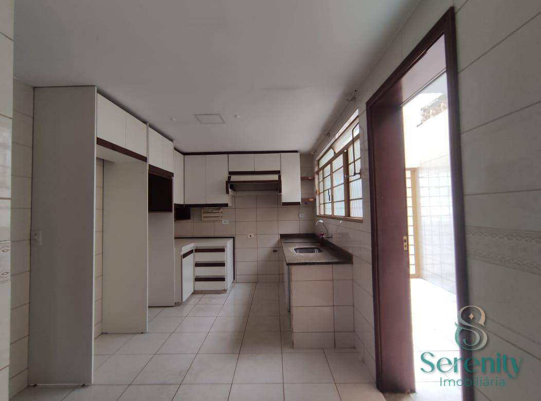 Sobrado à venda com 4 quartos, 321m² - Foto 25