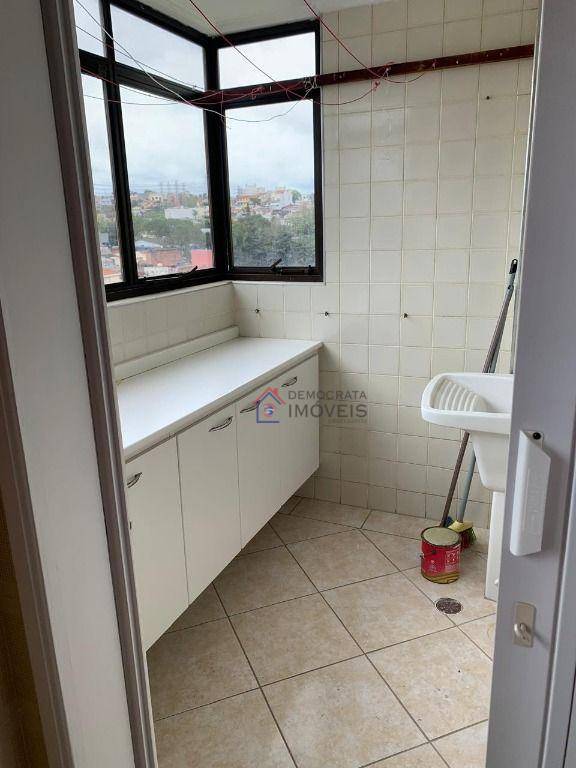 Apartamento à venda com 2 quartos, 68m² - Foto 5