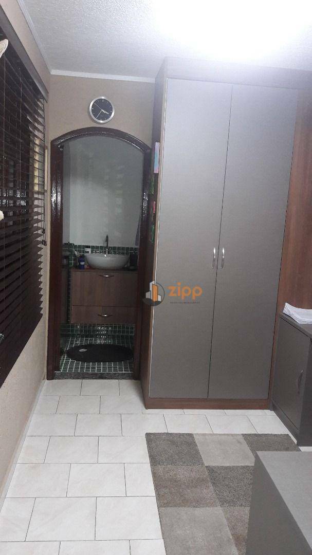 Sobrado à venda com 3 quartos, 220m² - Foto 23