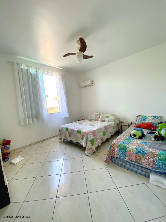 Casa de Condomínio à venda com 3 quartos, 300m² - Foto 12