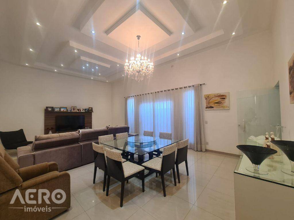 Casa à venda com 3 quartos, 230m² - Foto 13