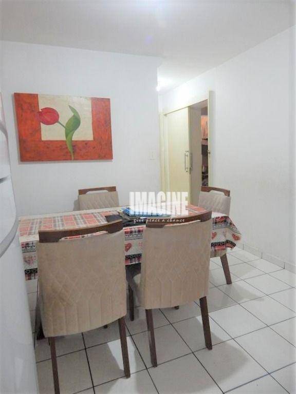 Sobrado à venda com 3 quartos, 100m² - Foto 2