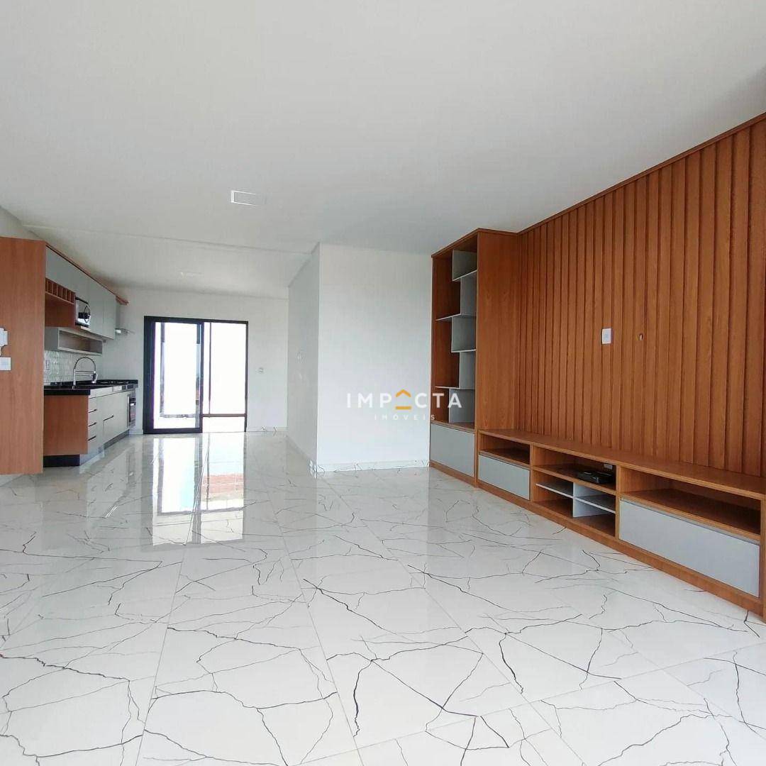 Casa à venda com 3 quartos, 275m² - Foto 2