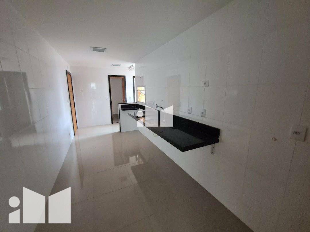 Apartamento à venda com 4 quartos, 141m² - Foto 18