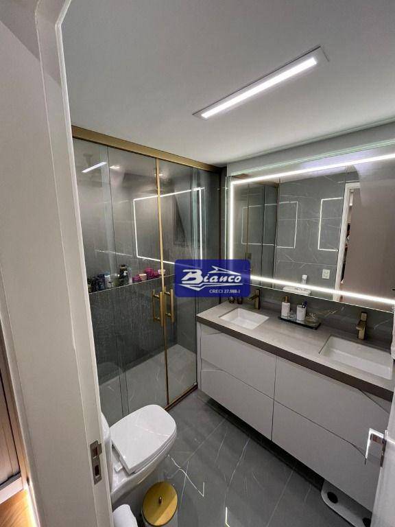 Apartamento à venda com 3 quartos, 159m² - Foto 5