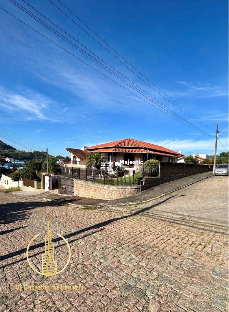 Casa, 3 quartos, 200 m² - Foto 4