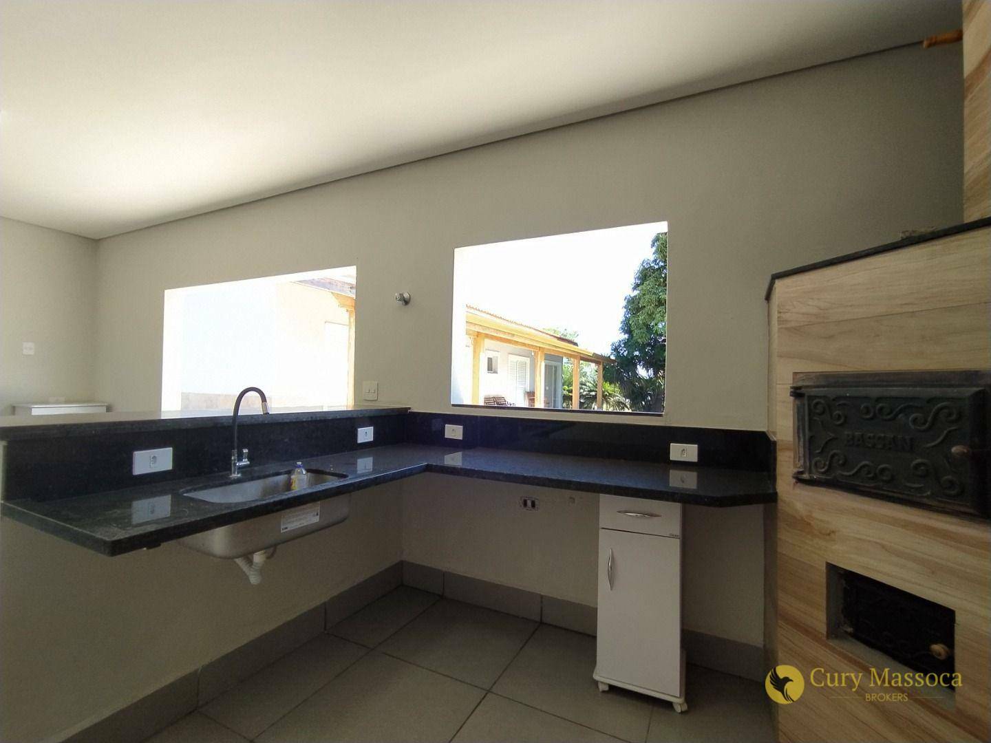 Casa de Condomínio à venda com 4 quartos, 380m² - Foto 17