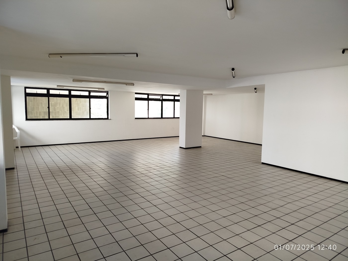 Apartamento para alugar com 3 quartos, 197m² - Foto 10