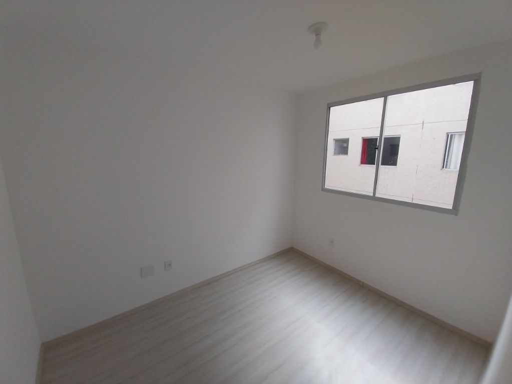 Apartamento para alugar com 2 quartos, 40m² - Foto 12