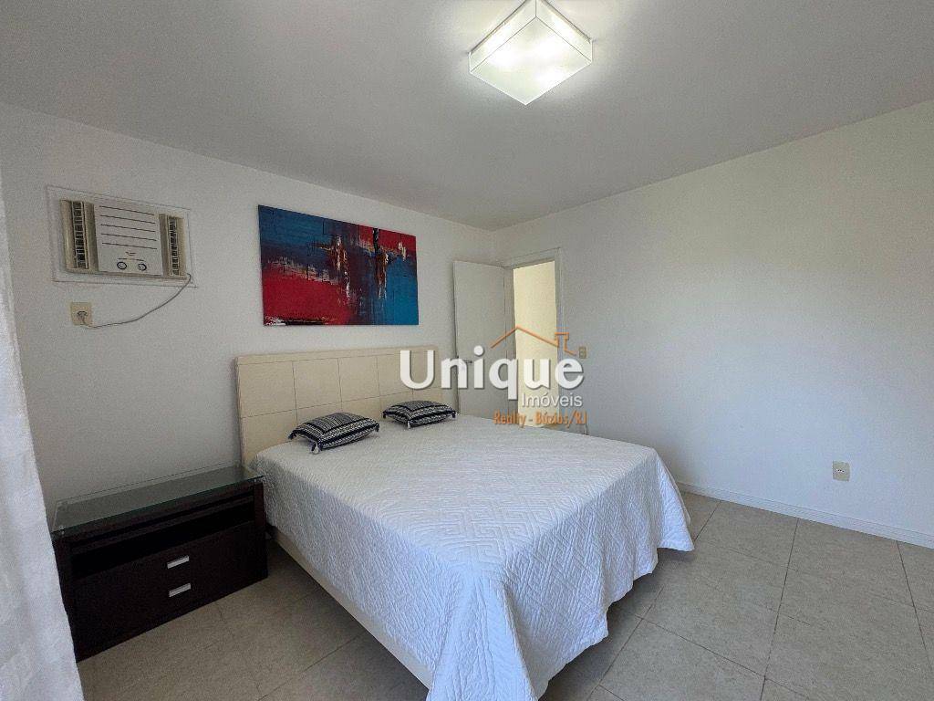 Casa à venda com 4 quartos, 220m² - Foto 17