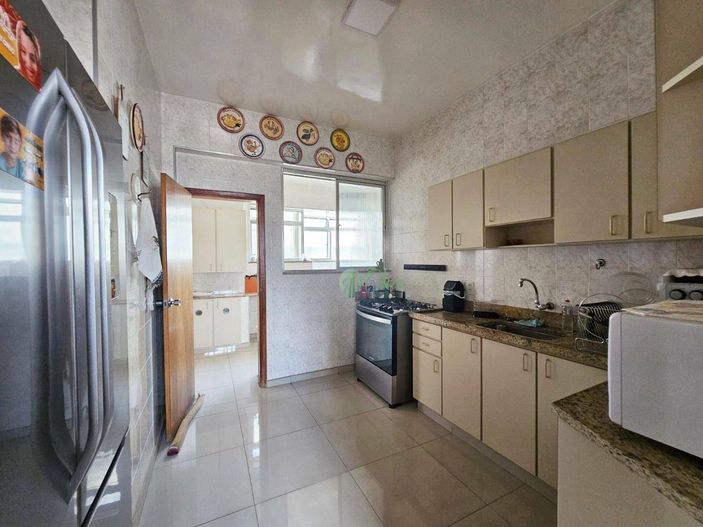 Apartamento à venda com 3 quartos, 145m² - Foto 18