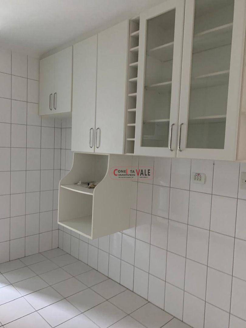 Apartamento para alugar com 4 quartos, 107m² - Foto 16