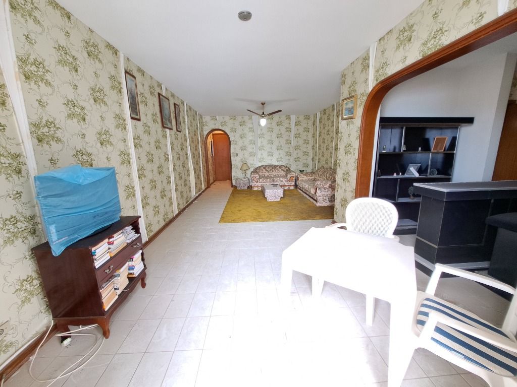 Apartamento à venda com 3 quartos, 140m² - Foto 2