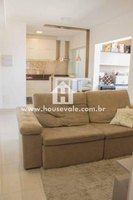 Apartamento à venda com 2 quartos, 70m² - Foto 3