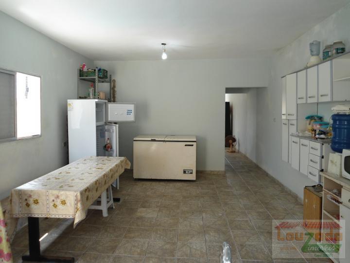 Sobrado à venda com 2 quartos, 324m² - Foto 10