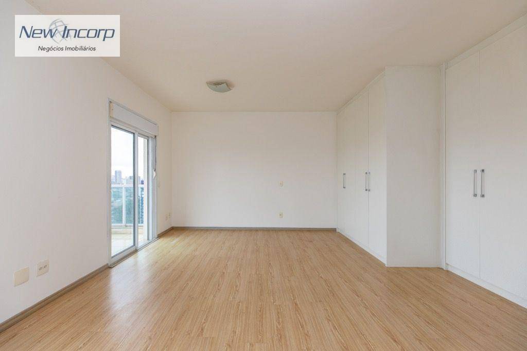 Apartamento à venda com 3 quartos, 227m² - Foto 27