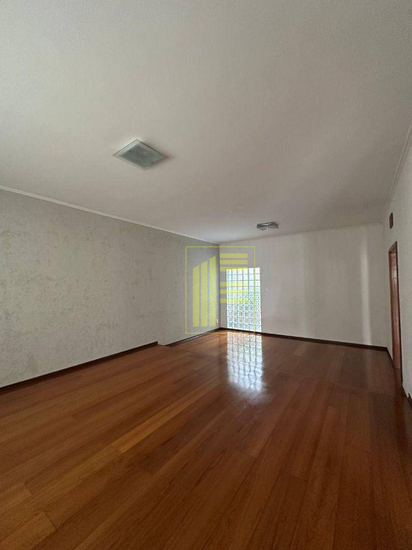 Casa, 3 quartos, 278 m² - Foto 4