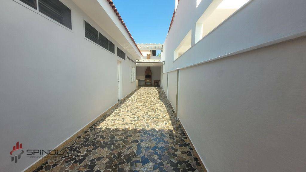 Casa à venda com 3 quartos, 270m² - Foto 8