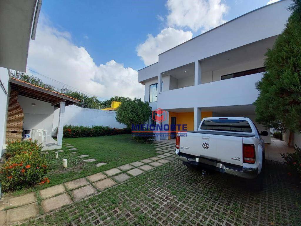 Casa à venda com 5 quartos, 450m² - Foto 1