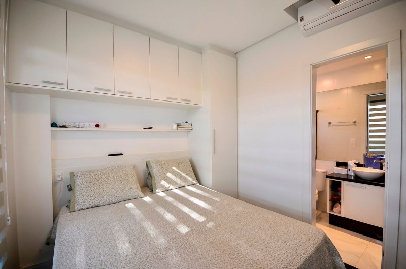 Apartamento à venda com 3 quartos, 130m² - Foto 17