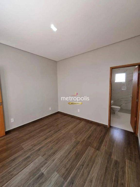 Casa à venda com 4 quartos, 270m² - Foto 30