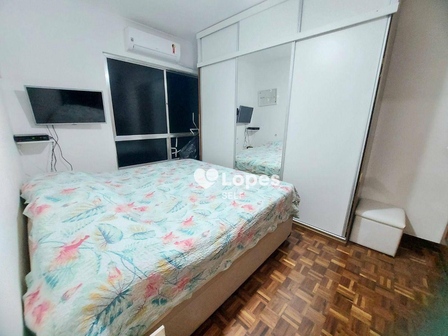 Apartamento à venda com 3 quartos, 125m² - Foto 5