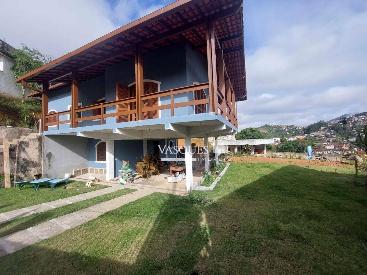 Casa à venda com 3 quartos, 195m² - Foto 2