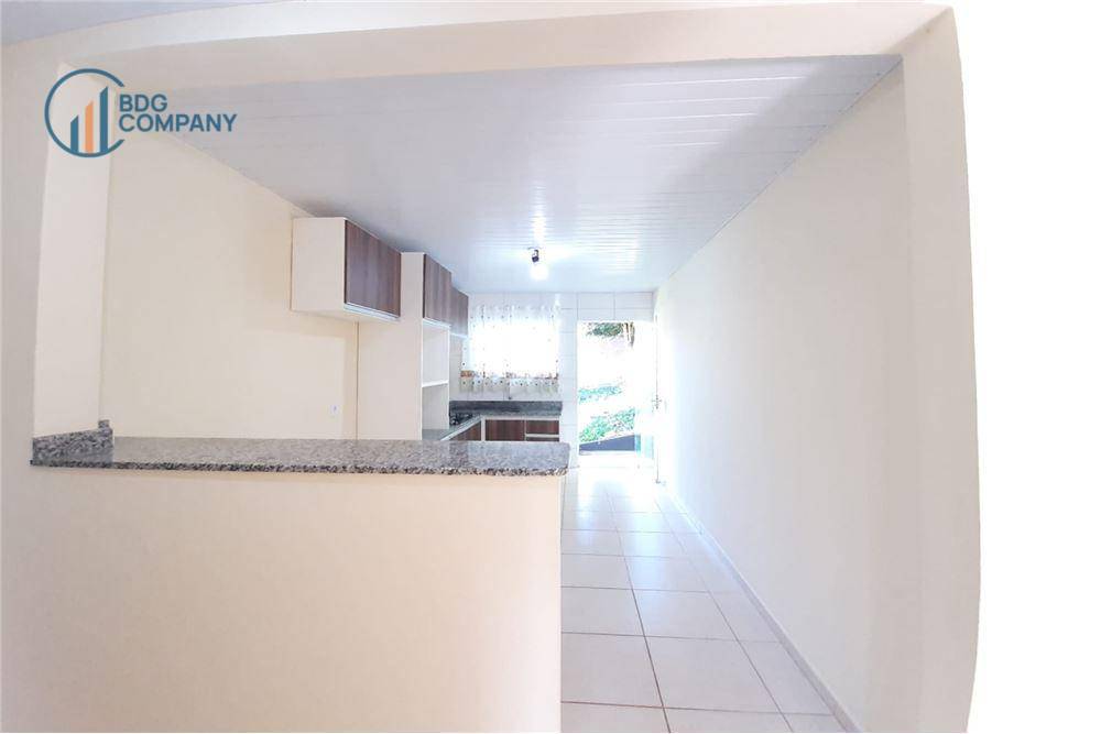 Casa à venda com 2 quartos, 90m² - Foto 29