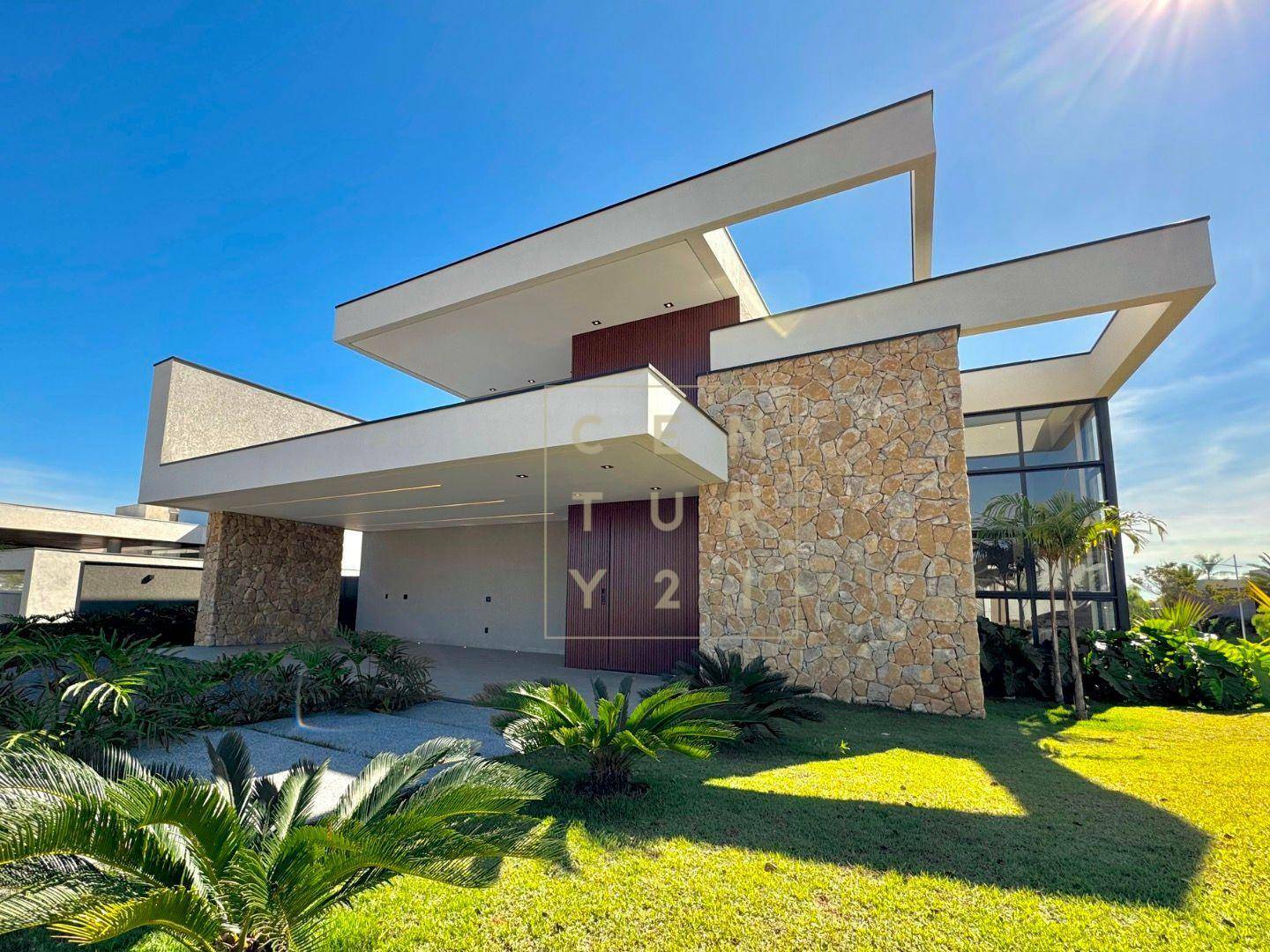 Casa de Condomínio à venda com 4 quartos, 566m² - Foto 2