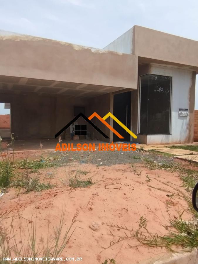 Casa à venda com 3 quartos, 300m² - Foto 3