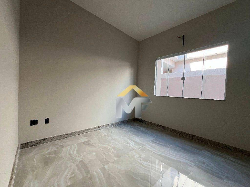 Casa à venda com 3 quartos, 97m² - Foto 13