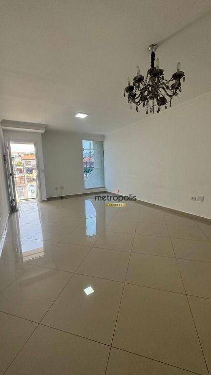 Sobrado à venda com 3 quartos, 181m² - Foto 1