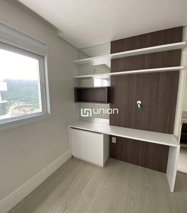 Apartamento à venda com 4 quartos, 237m² - Foto 27