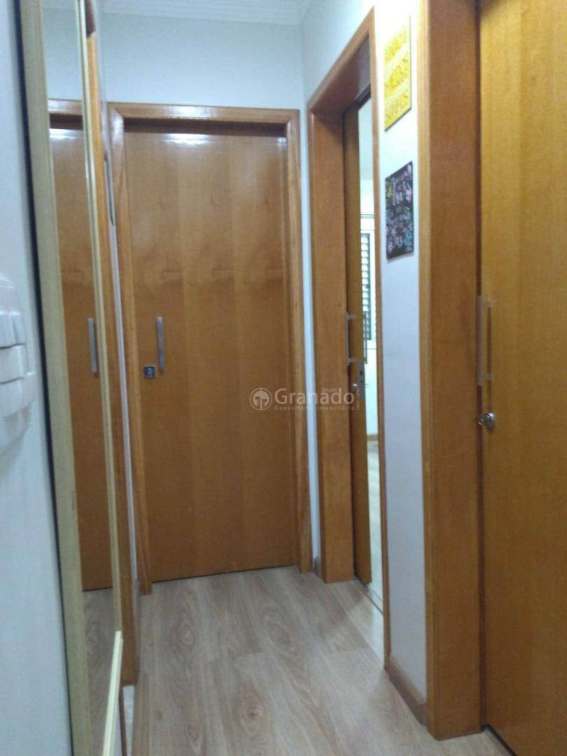 Apartamento à venda com 3 quartos, 76m² - Foto 23