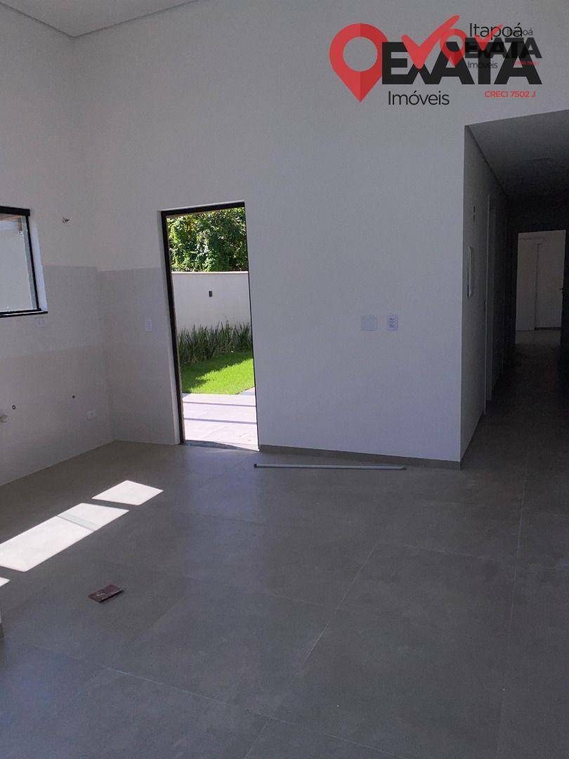 Casa à venda com 3 quartos, 69m² - Foto 16